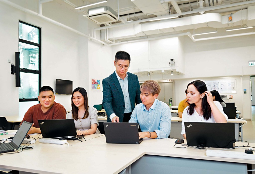 課程並非單純培養數據科學家,而是培育能夠融合數據科學與社會科學知識的跨學科人才。 課程並非單純培養數據科學家,而是培育能夠融合數據科學與社會科學知識的跨學科人才。