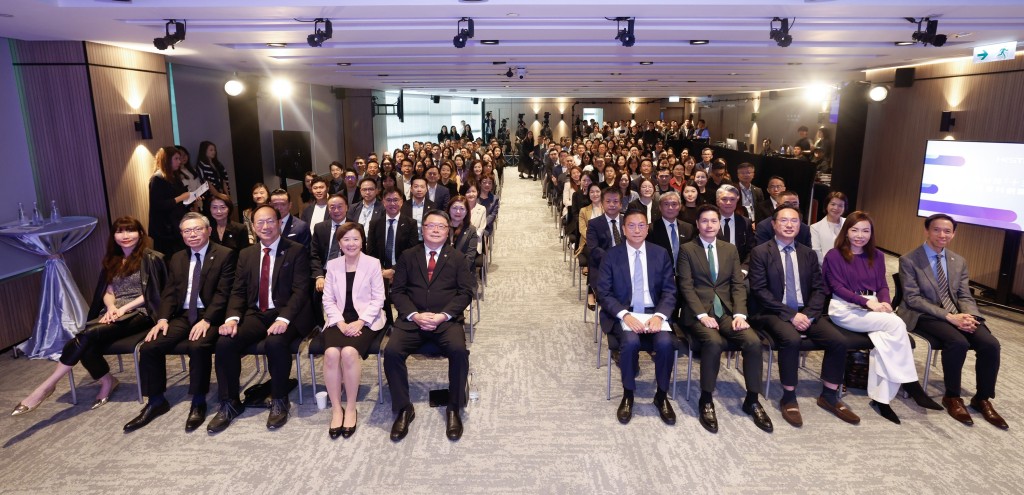 正值「十五五」開局之年，香港科技園公司主辦「緊密對接『十五五』規劃 - 2026年兩會科創精神香港宣講會」，吸引逾200名精英到場，共同解讀「十五五」布局，以及如何引領香港科創走向高質量發展的目標。