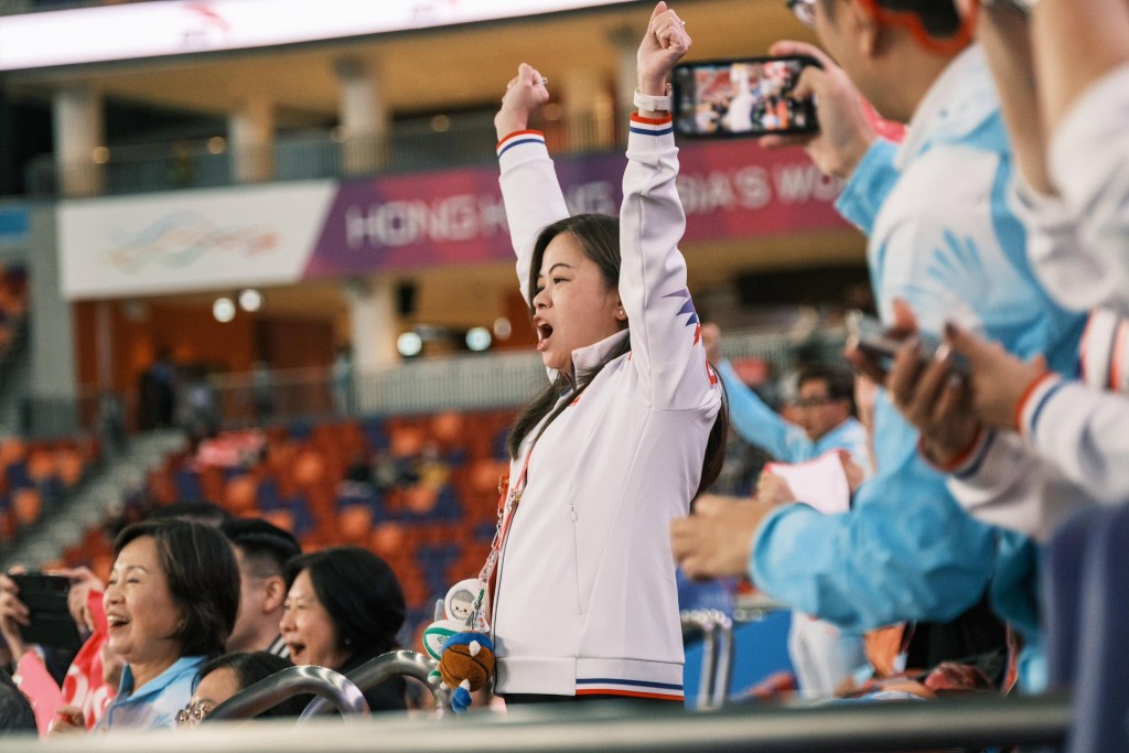 羅淑佩現場支持七欖港隊。羅淑佩fb