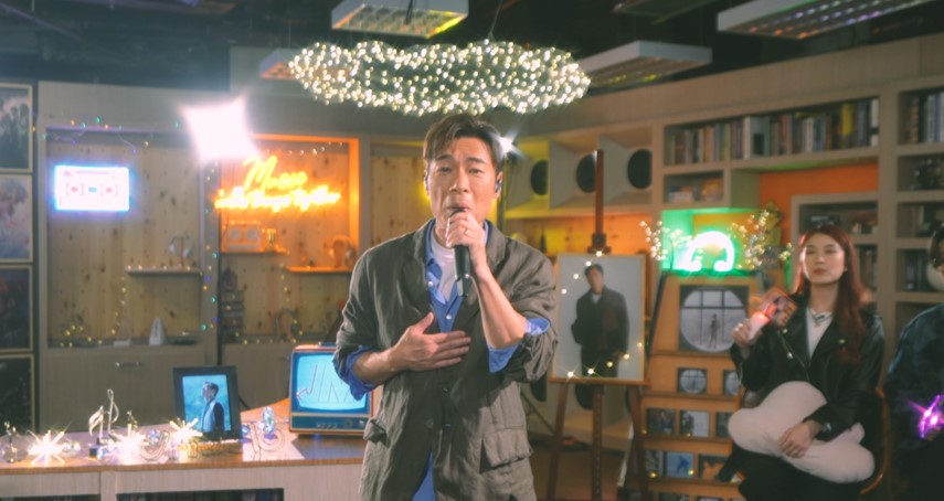 Ivy指無意中在節目中見到許志安並「一見鍾情」。
