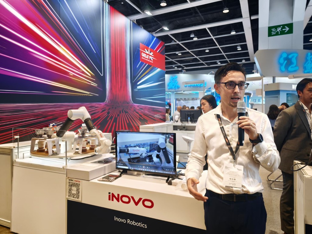 iNOVO展出咖啡與調酒機械人設備 iNOVO展出咖啡與調酒機械人設備