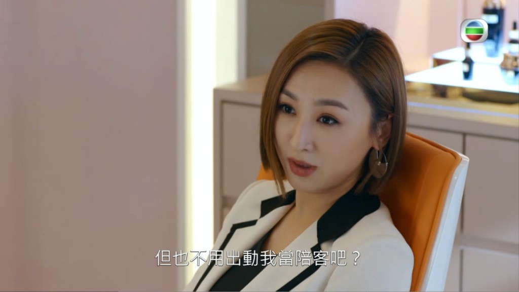 高海寧  有傳剛剛與TVB順利續約的高Ling高海寧，今年只有一部劇集推出，就是由她擔正的《童時愛上你》，她在劇中飾演女強人變回小朋友，以三十多歲的外貌飾演8歲小朋友，難度相當高！