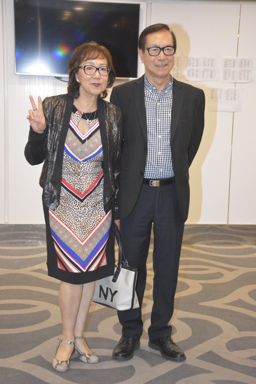 刘凤屏与丈夫邝忠源于2019年出席《EYT 2019好友会联欢晚宴》。