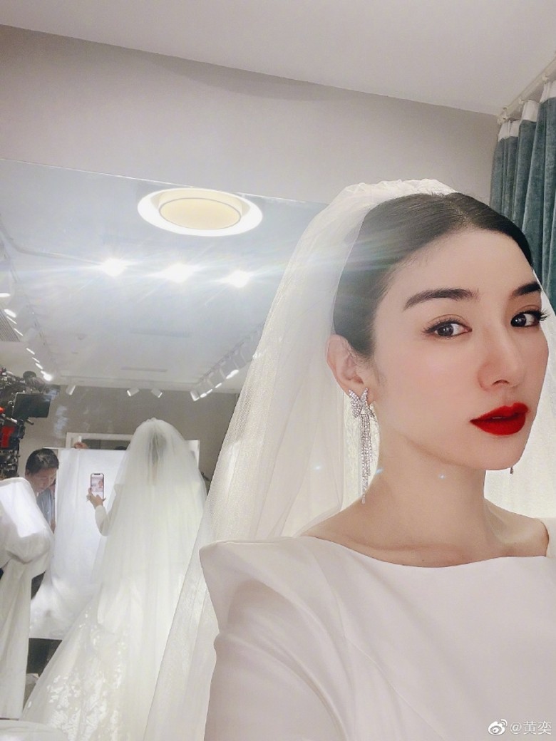 黃奕曾經歷兩段失敗婚姻。