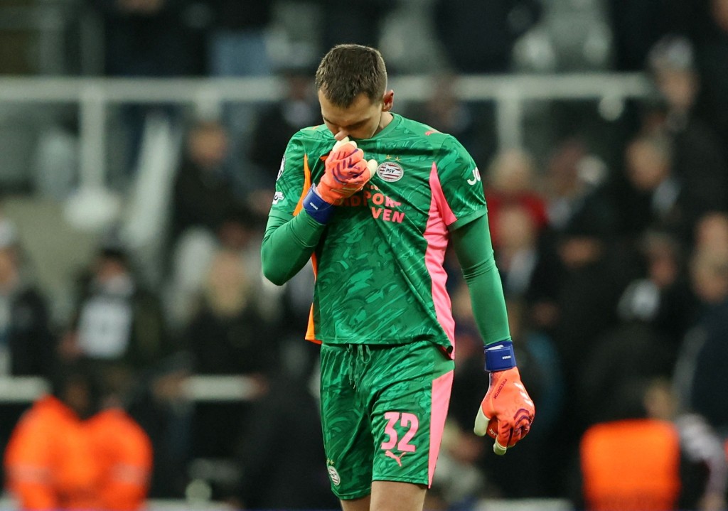 燕豪芬門將高華導致失球。路透社