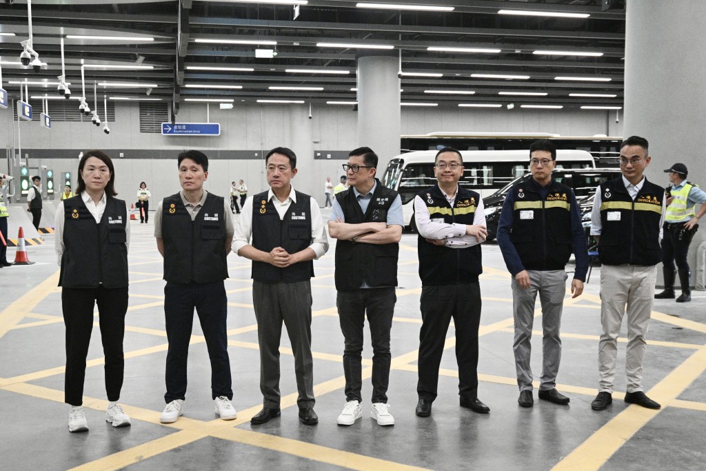 新皇崗口岸具體通關時間，香港政府與深方協商後再作決定。