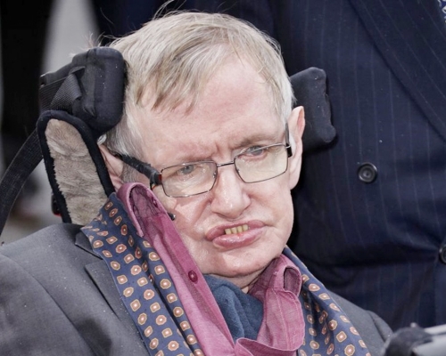 霍金大量遺物由劍橋大學圖書館及倫敦科學博物館保存。AP