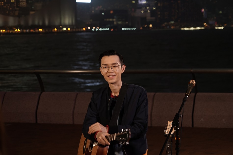 方大同在中環初次Busking反應太踴躍。