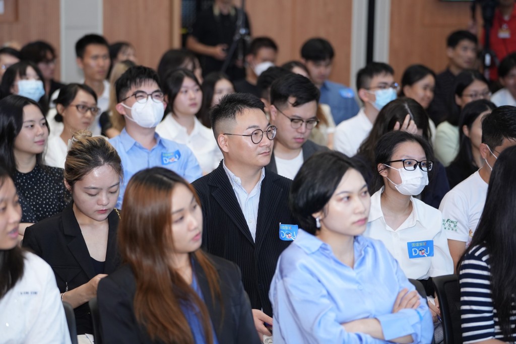律政司今日舉辦「圍爐解鎖律政DNA」,吸引逾百學生報名參加。林定國fb 律政司今日舉辦「圍爐解鎖律政DNA」,吸引逾百學生報名參加。林定國fb