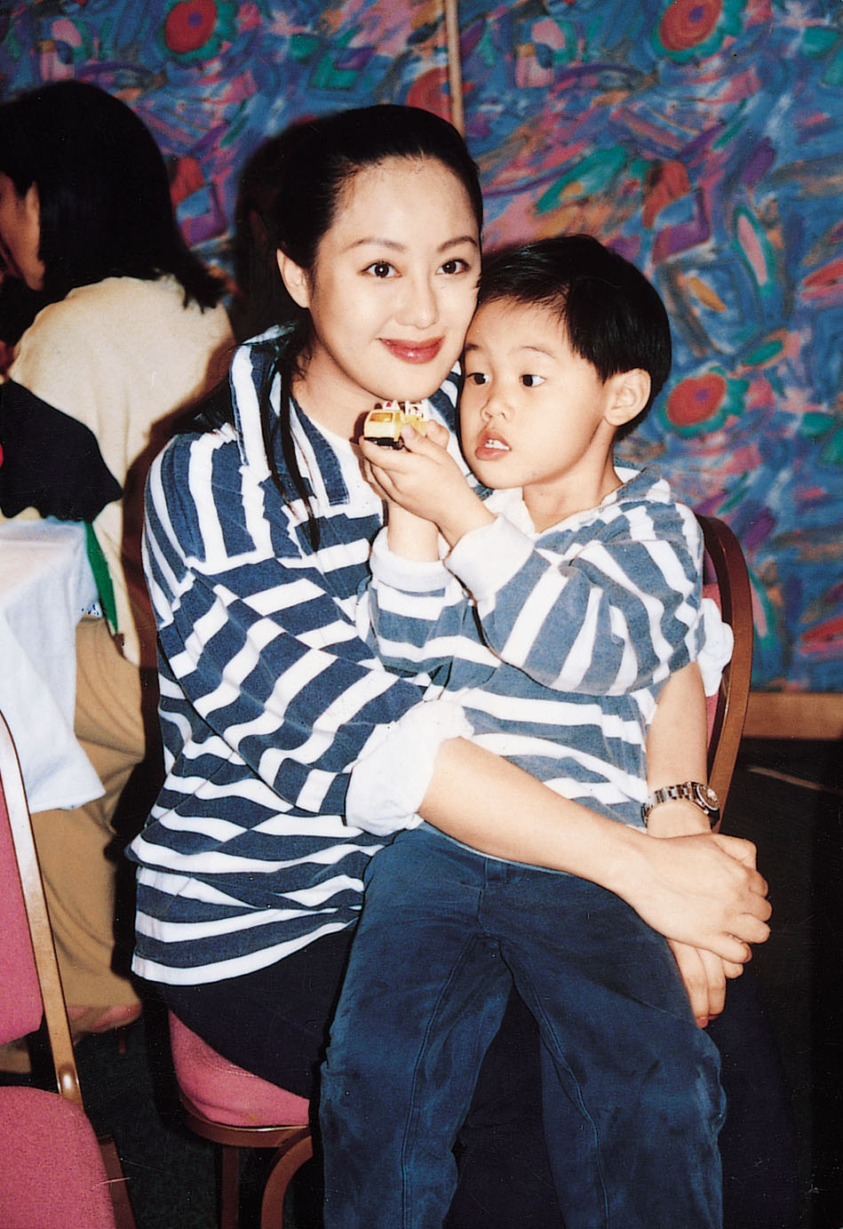 章小蕙与儿子锺嘉浚。