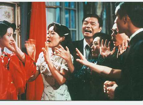 離開TVB後，艾威唔使只係做閒角。