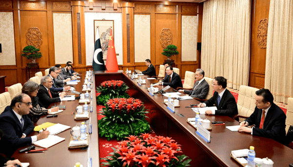 外長王毅與巴基斯坦副總理兼外長達爾舉行第七次中巴外長戰略對話。外交部圖片