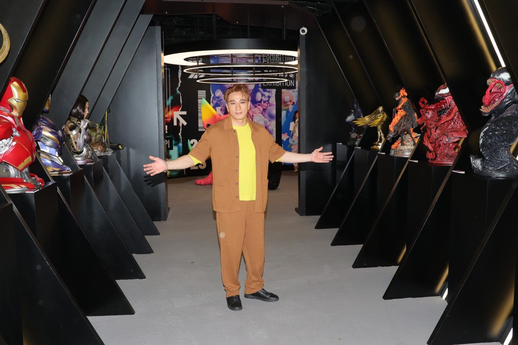 吳卓羲（Ron）今日（17日）現身澳門出席「玩托邦-吳卓羲藝術玩動收藏展」開幕禮。