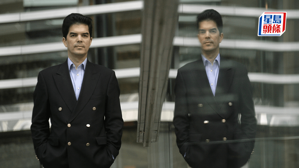 David Webb與「一股一票」：港股散戶曾經擁有的守門員｜梁偉聰