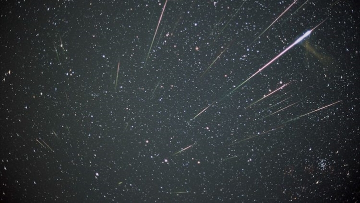 太空館指， 獅子座流星雨今日達至高峰，午夜凌晨０時至2時為觀測最佳時機。