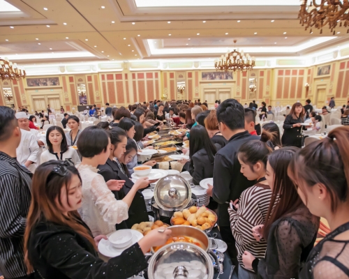 澳門要求逾400人室內餐飲活動參加者須檢測新冠病毒。網上圖片