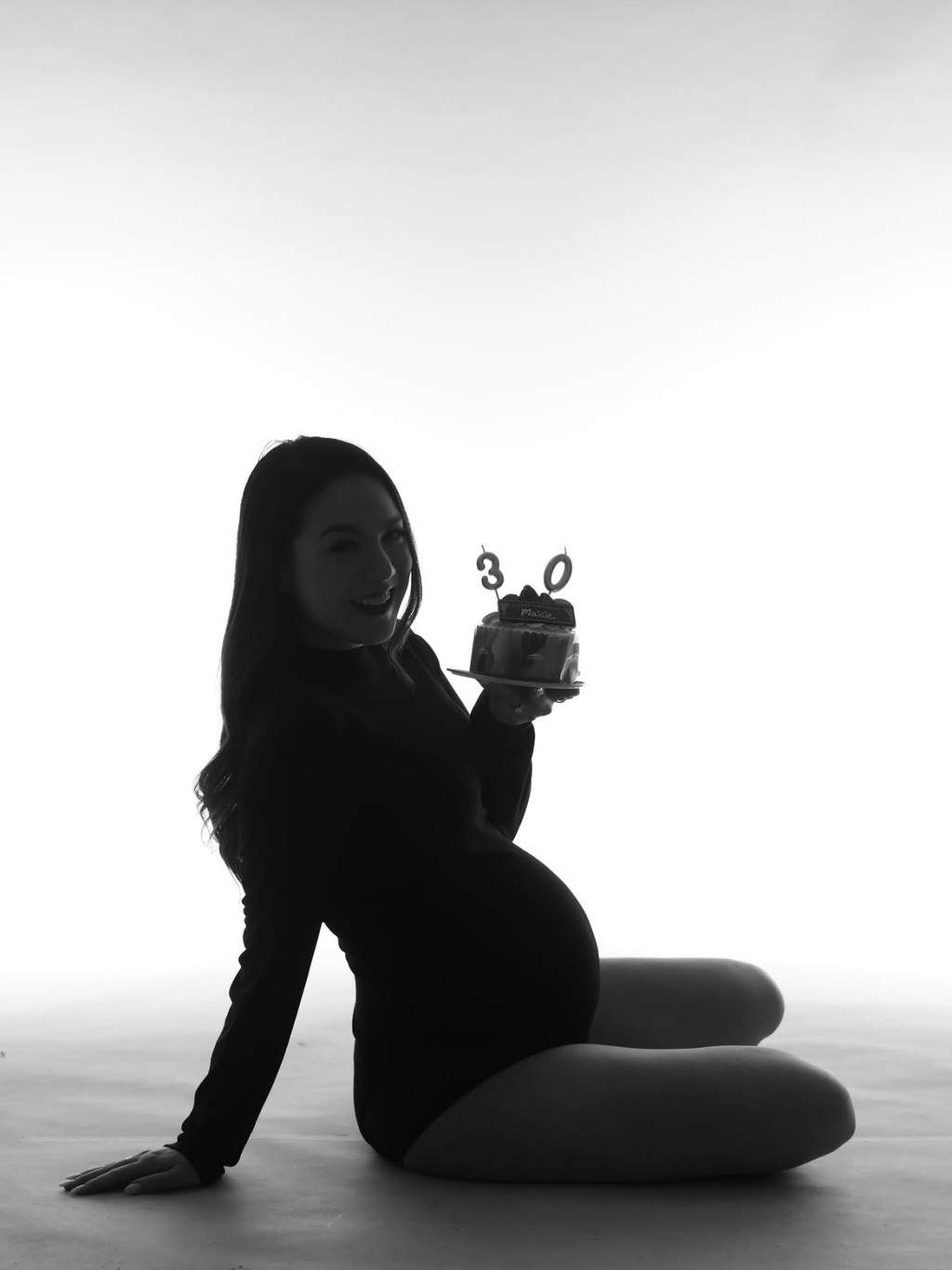 鄺美璇慶祝30歲生日。