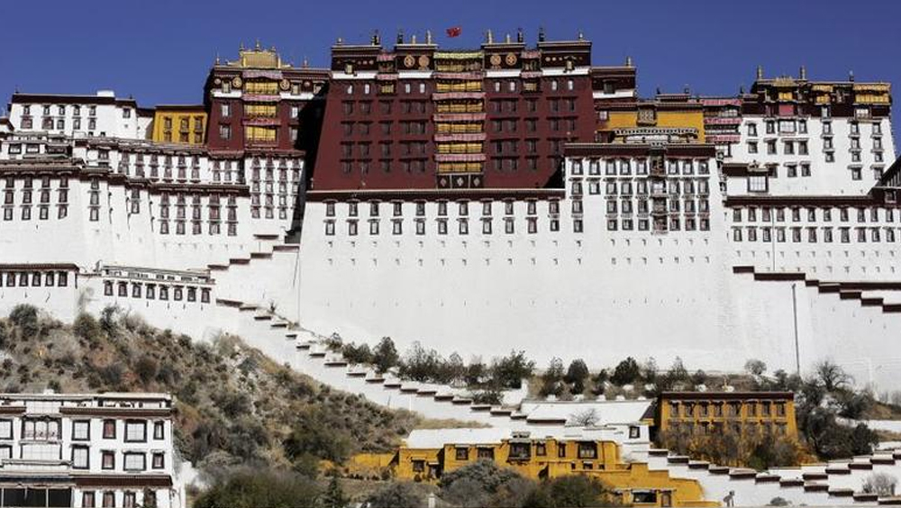 因應新冠疫情，西藏布達拉宮今起關閉。路透資料圖片