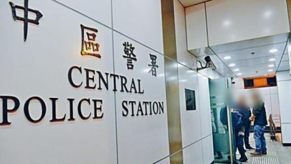 警方將案件初步列作刑毀處理。