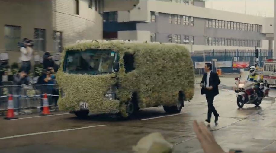 重現哥哥靈車,十分真實。