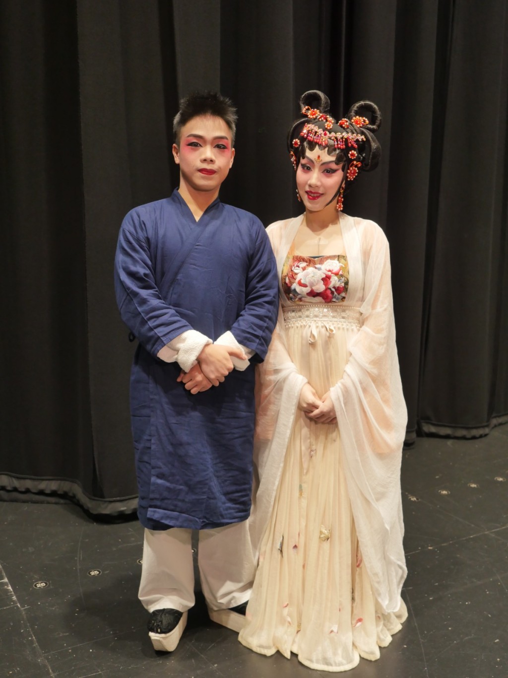 謝曉瑩跟吳立熙由創作劇本到台上演出，都合作得相當愉快。