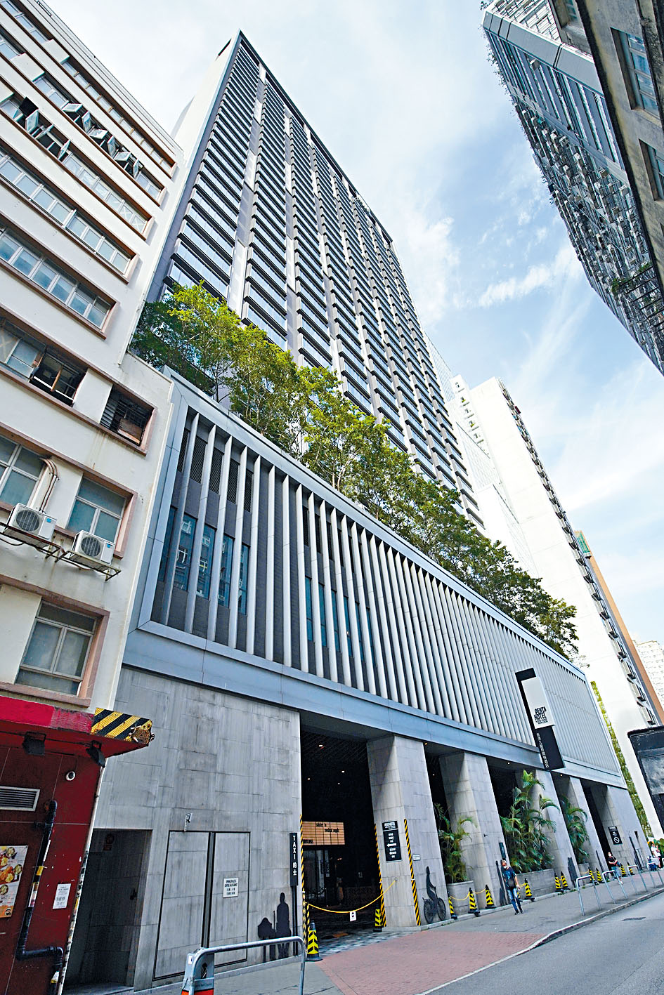安祖高頓夥拍宏安地產,以20億購入新蒲崗九龍貝爾特酒店。