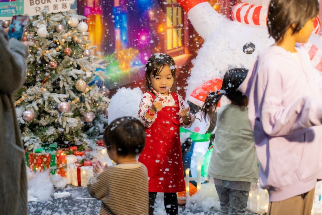 今屆展期臨近聖誕，場內設置「聖誕夢幻樂園」，充滿節日氣氛。