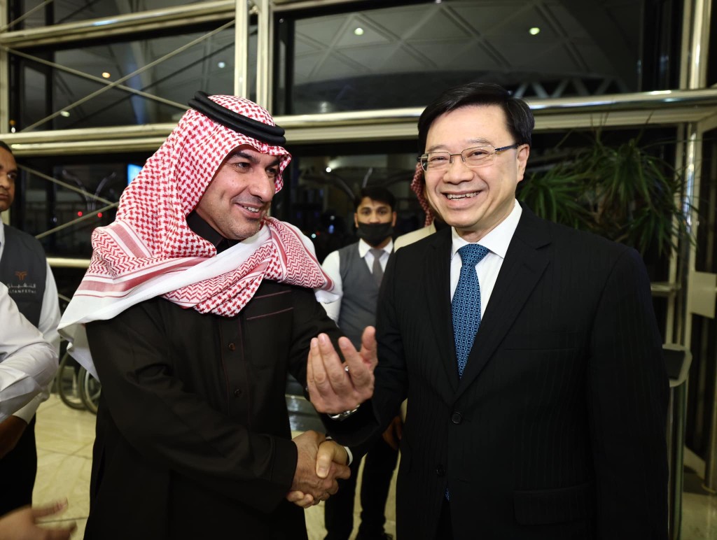 行政長官李家超去年2月曾出訪中東。資料圖片
