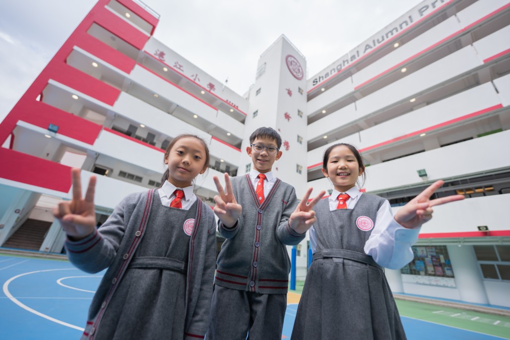 純心正就讀小四，彥俊和穎恩則是小六學生。（圖片來源：《親子王》）