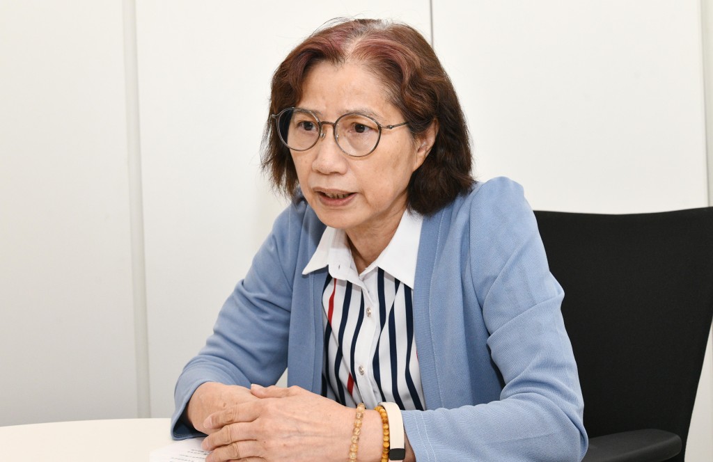 李少英提醒,雖然「生蛇」不會致命,但若未能於「黃金72小時」獲得治療,有機會引致後遺神經痛。何健勇攝 李少英提醒,雖然「生蛇」不會致命,但若未能於「黃金72小時」獲得治療,有機會引致後遺神經痛。何健勇攝
