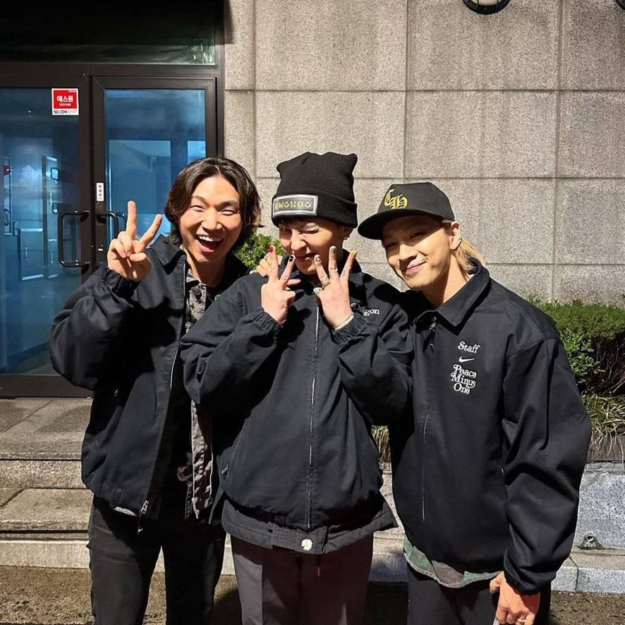 三人感情非常之好。 三人感情非常之好。