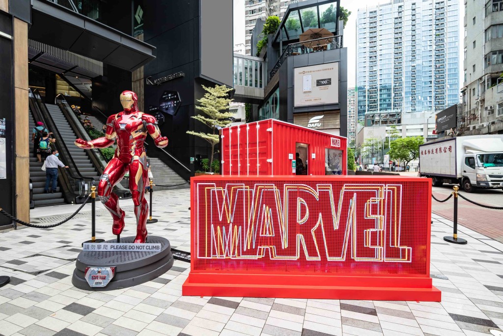 于THE FOREST的Marvel期间限定店有1:1铁甲奇侠、洛基等打卡热点。