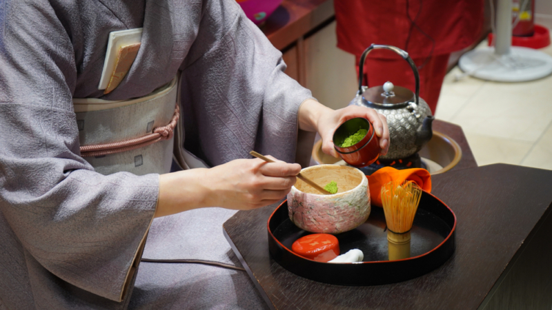 時至今日仍然有不少愛好者，甚至影響了日本的茶道文化，就讓我們一起認識「點茶」這種茶藝。