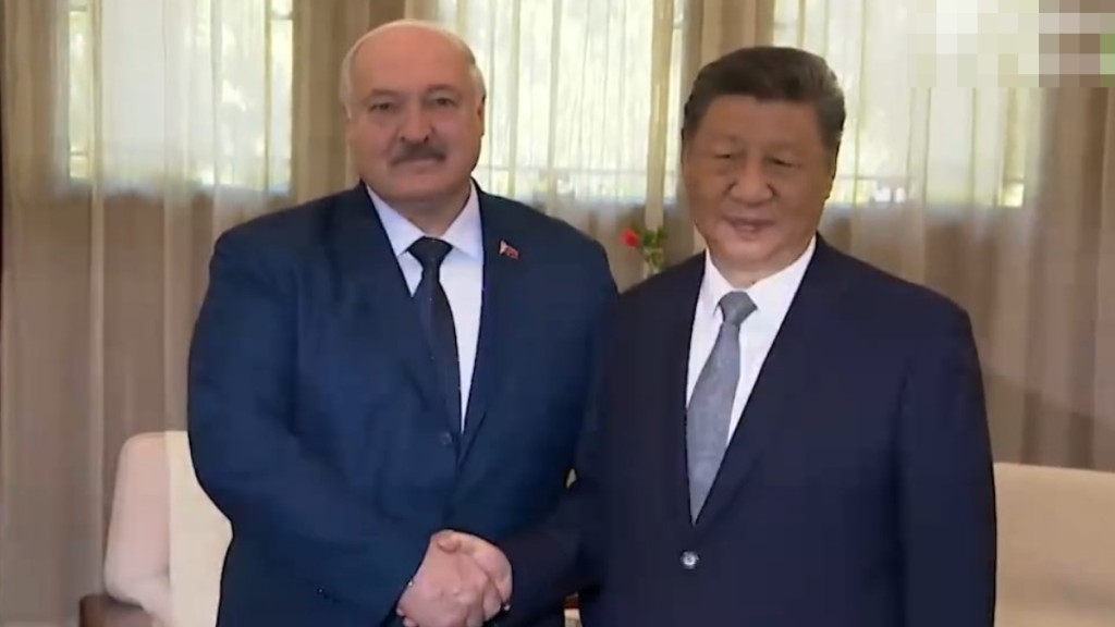 習近平中南海會見白俄羅斯總統盧卡申科。