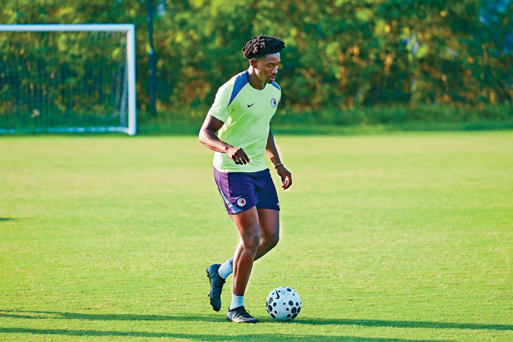 港隊教練韋斯活歡迎米高回歸。