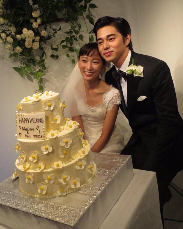 東出昌大與渡邊杏於2015年結婚。