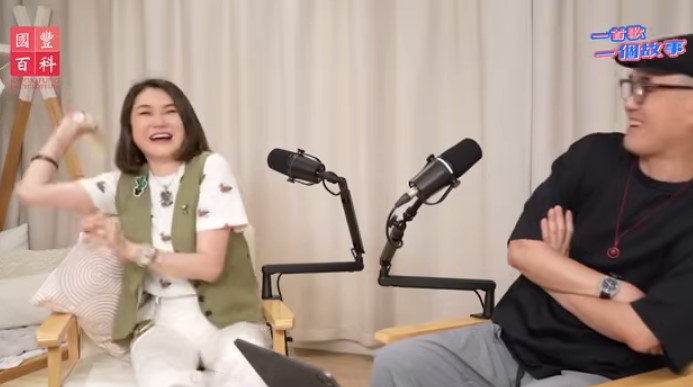 陳淑蘭、周國豐老友鬼鬼玩到癲。 陳淑蘭、周國豐老友鬼鬼玩到癲。