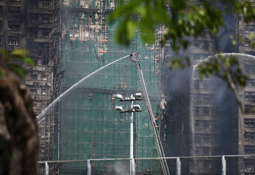 大火仍未救熄。