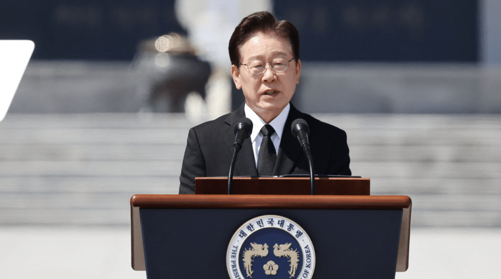 李在明在大會選舉前透過視像發表致辭,呼籲共同民主黨上下團結。 李在明在大會選舉前透過視像發表致辭,呼籲共同民主黨上下團結。