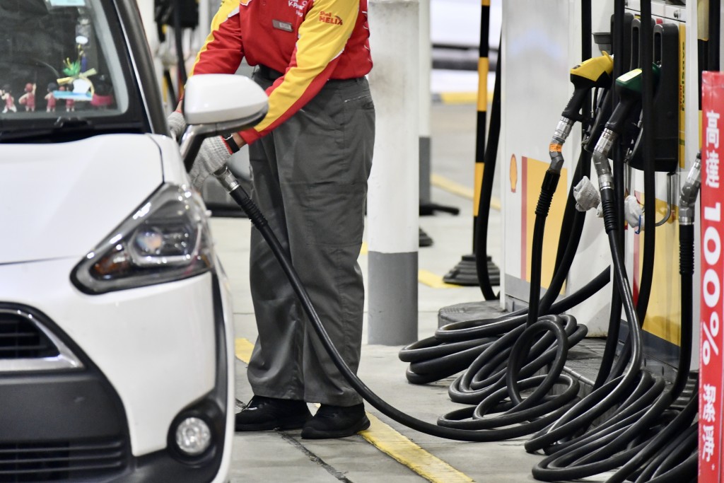 油價持續上升。