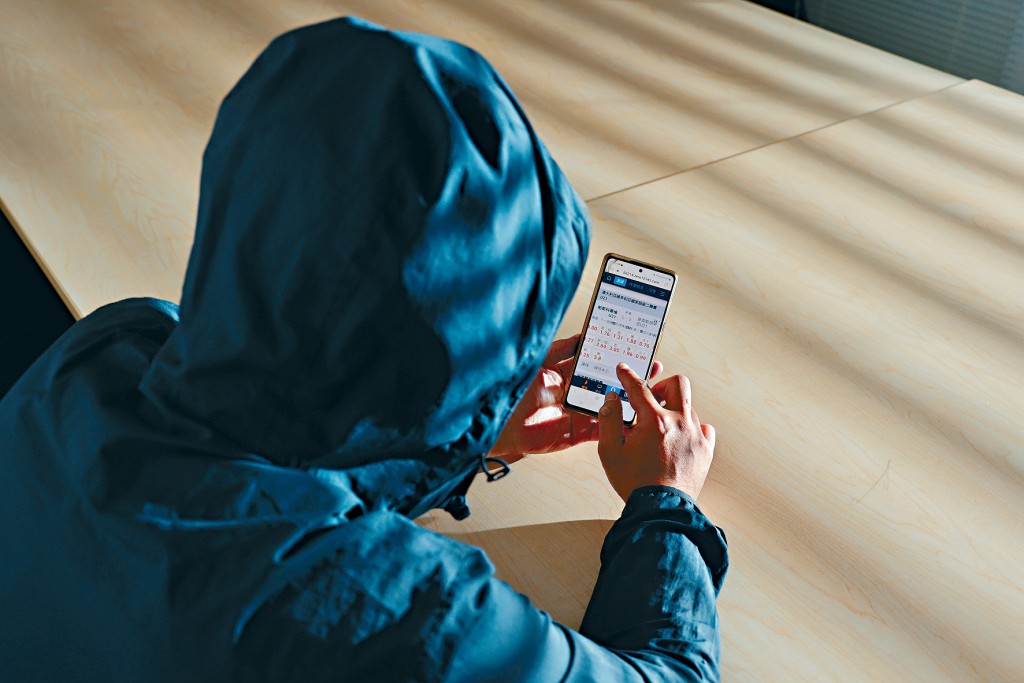 非法賭博近年越來越猖獗，2023年港人輸給外圍莊家的金額最少150億元。