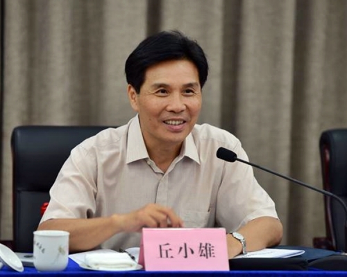 溫家寶前秘書丘小雄5日凌晨因癌症在北京病逝，終年65歲。資料圖片