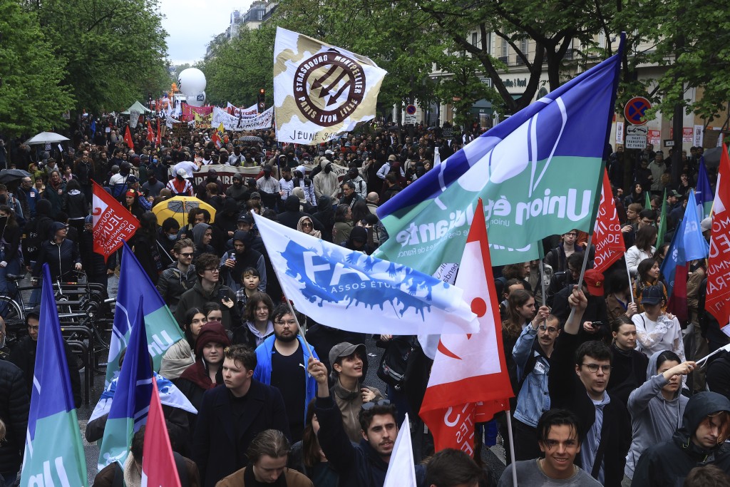 在法国各地的工会发起该国多年来最大规模的五一劳动节示威活动。AP