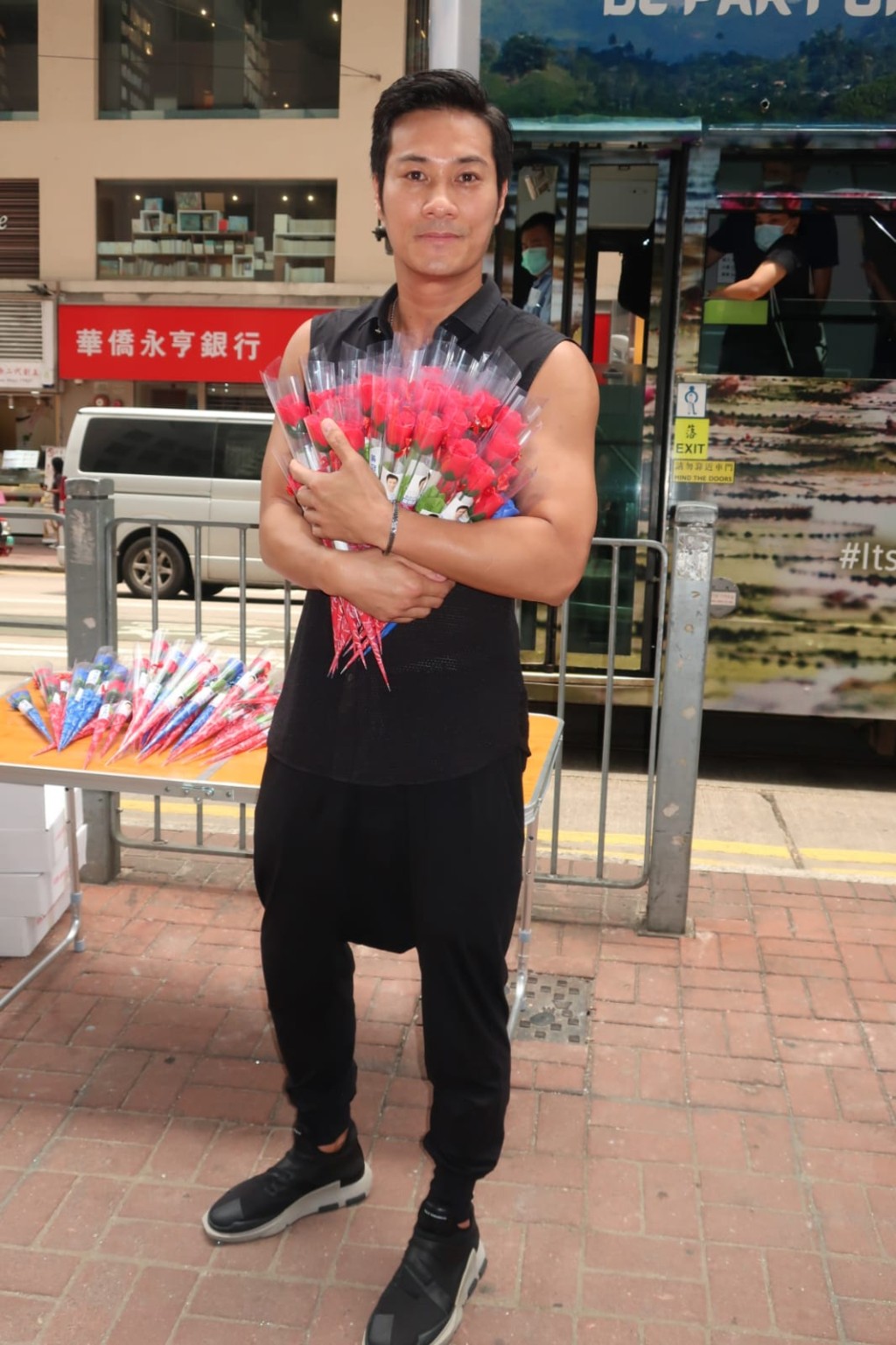 黃竣鋒被老婆及仔女對他說不要病、不要死。