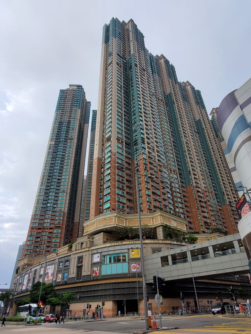 事發於調景嶺都會駅。