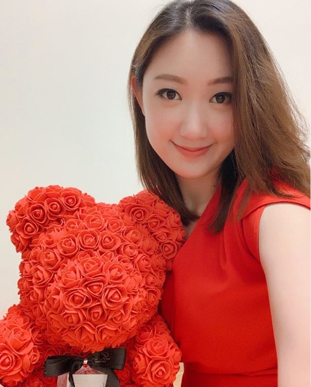 金盈今日中午已屏蔽個人帳號一眾網民的留言。網上圖片