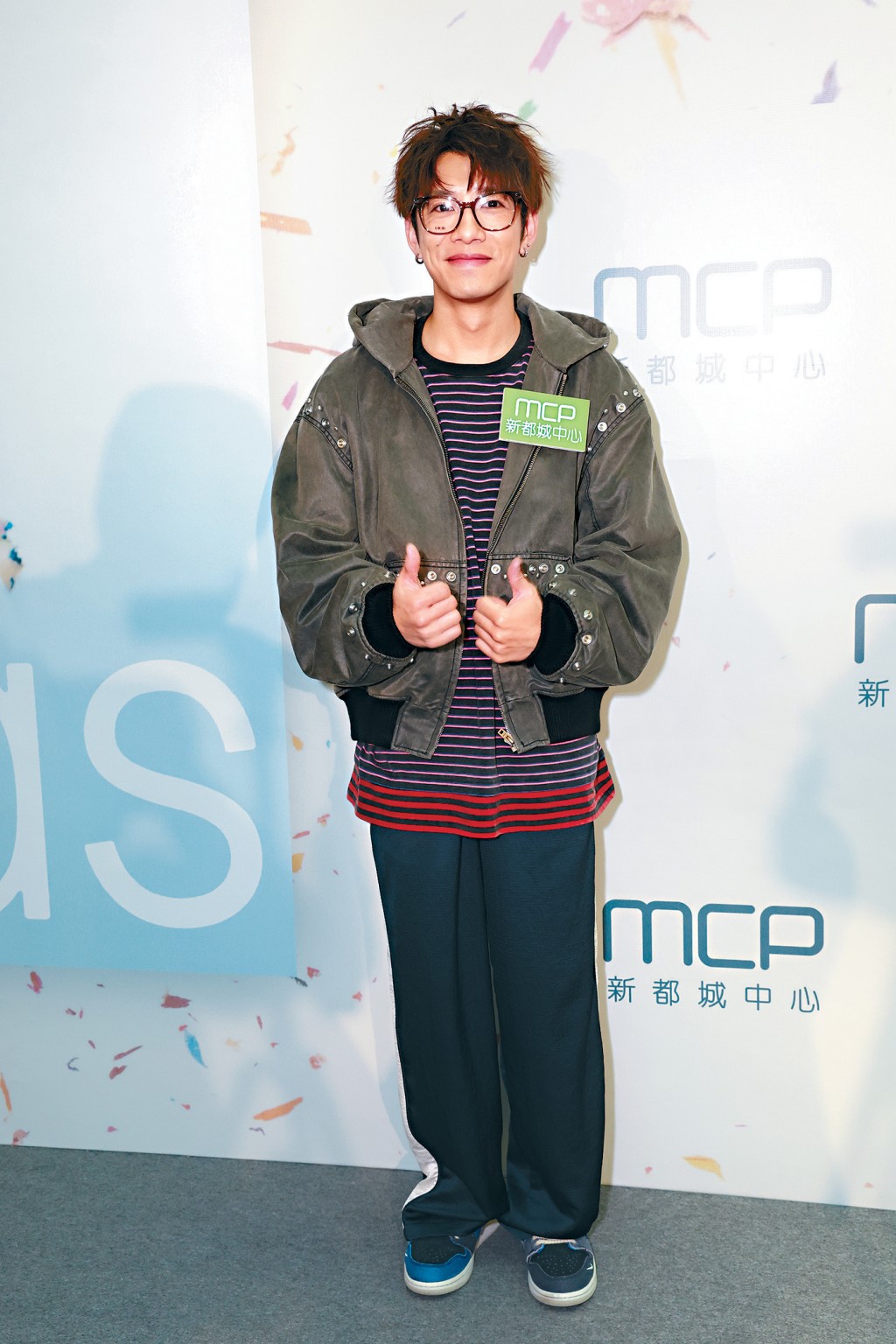 洪嘉豪唱新歌時甩詞，搞笑自責係「畜生」。