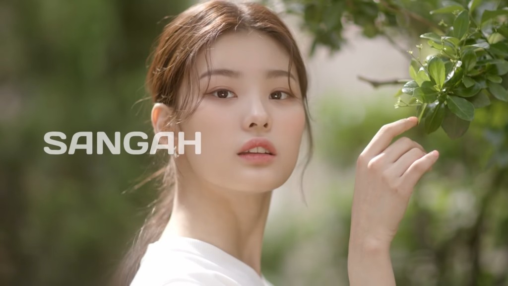 不少網民都大讚SANGAH靚女。