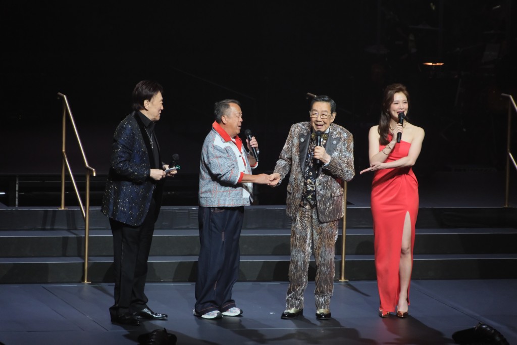胡楓挑戰全球最年長華語藝人開騷紀錄。