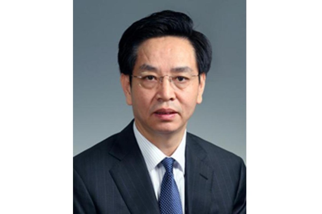 国家烟草专卖局副局长徐㼆。